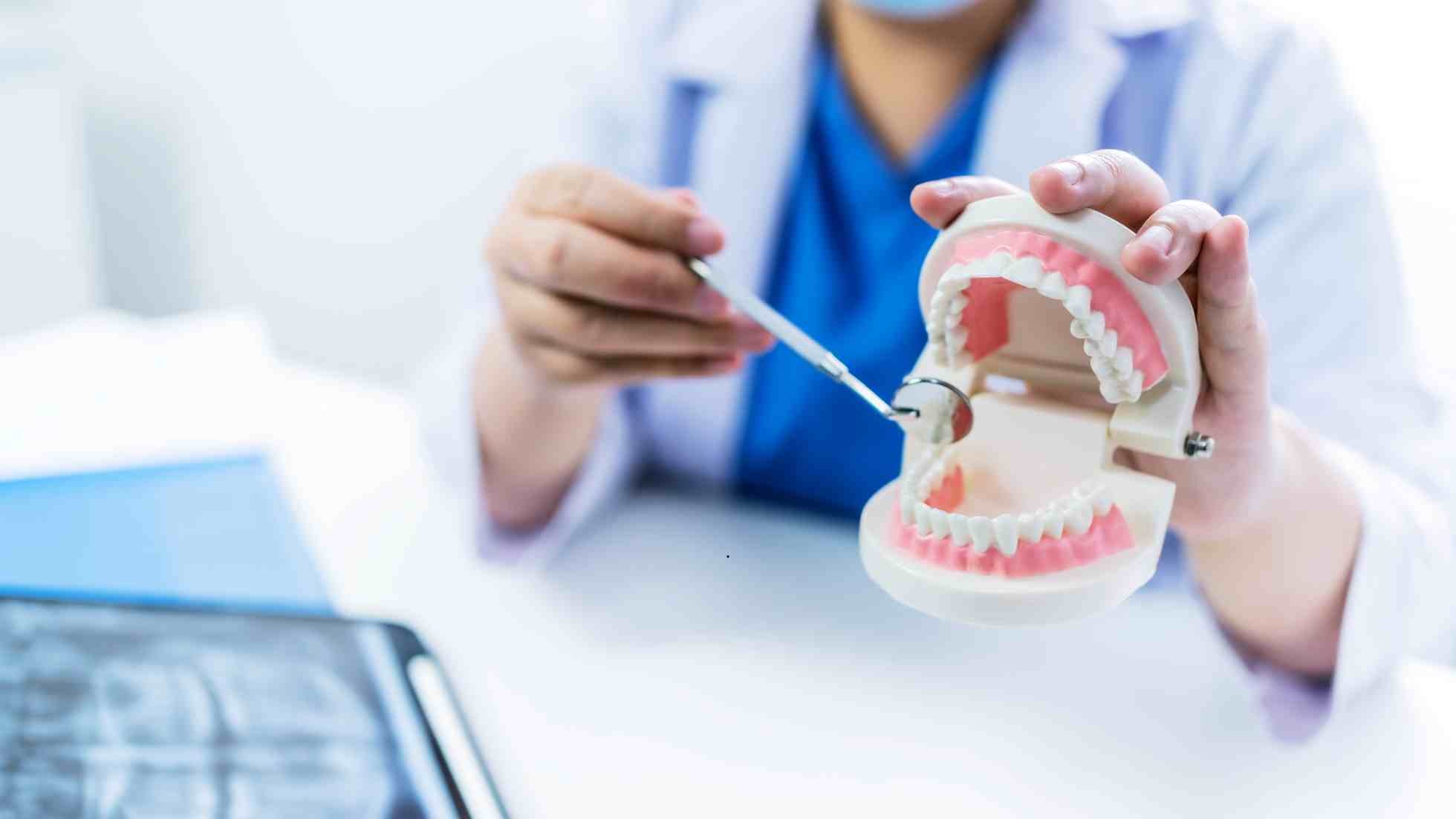 primeros cuidados después de una cirugía dental