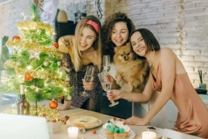 Sonrisa natural y confianza en reuniones sociales, asociadas a diseño de sonrisa en clínica dental en Heredia Costa Rica